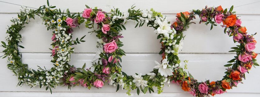 Festfin med blomsterkrans!