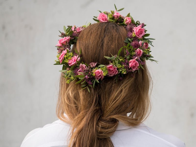 floriss-blomsterkrans-med-roser.jpg