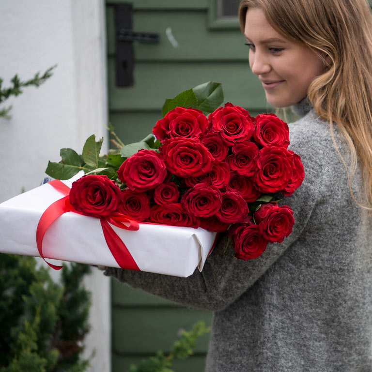 floriss-rode-roser-til-jul-favorittroser-upper-class-4.jpg