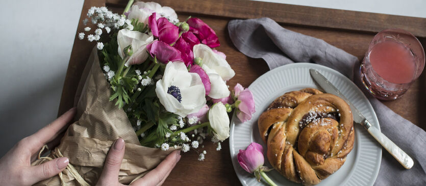 Gled mamma med blomster!
