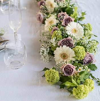 borddekking-festbord-floriss.jpg