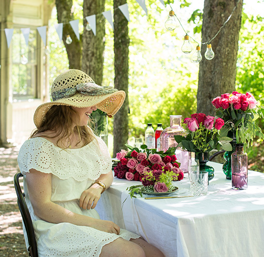 roser-til-fest-nydelig-borddekking-til-sommerfesten-3.jpg