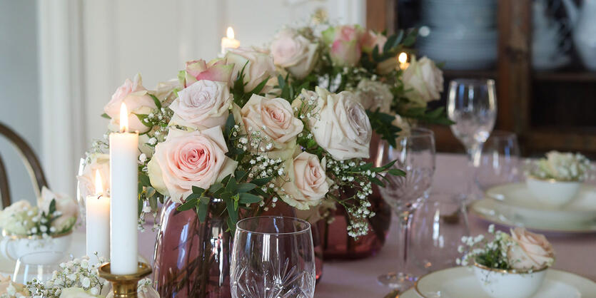 Slik pynter du bordet p&aring; morsdagen