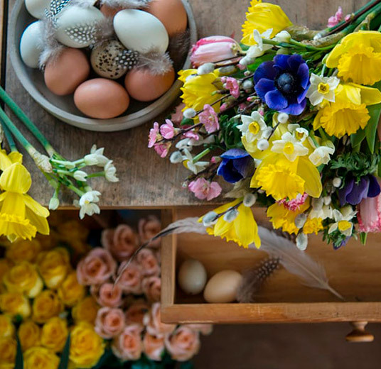 fyll-hjemmet-med-glade-paaskeblomster-2022-1.jpg