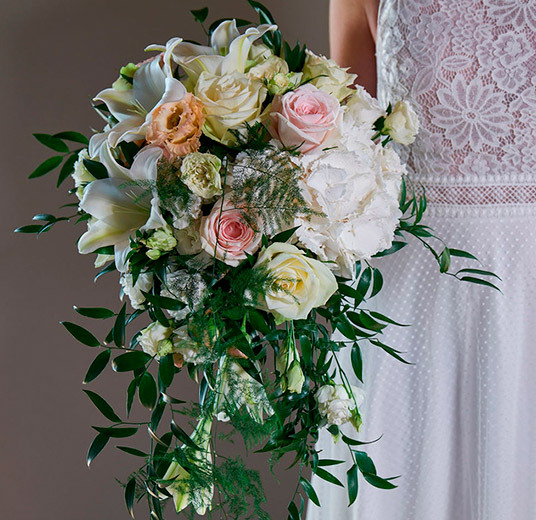 finn-din-perfekte-brudebukett-5-floriss-2022.jpg