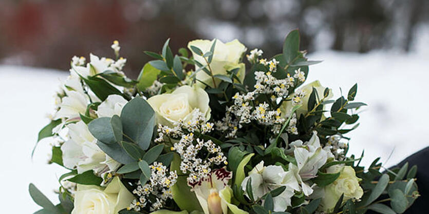 Vis omtanke med en</br> kondolansebukett