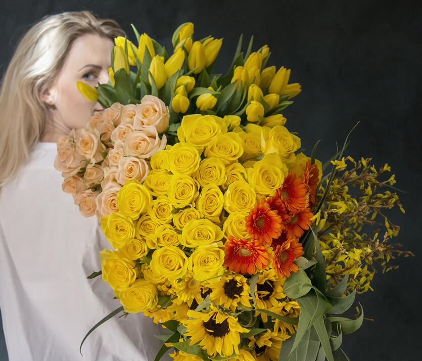 Bestill blomster<br/> rett hjem p&aring; d&oslash;ren